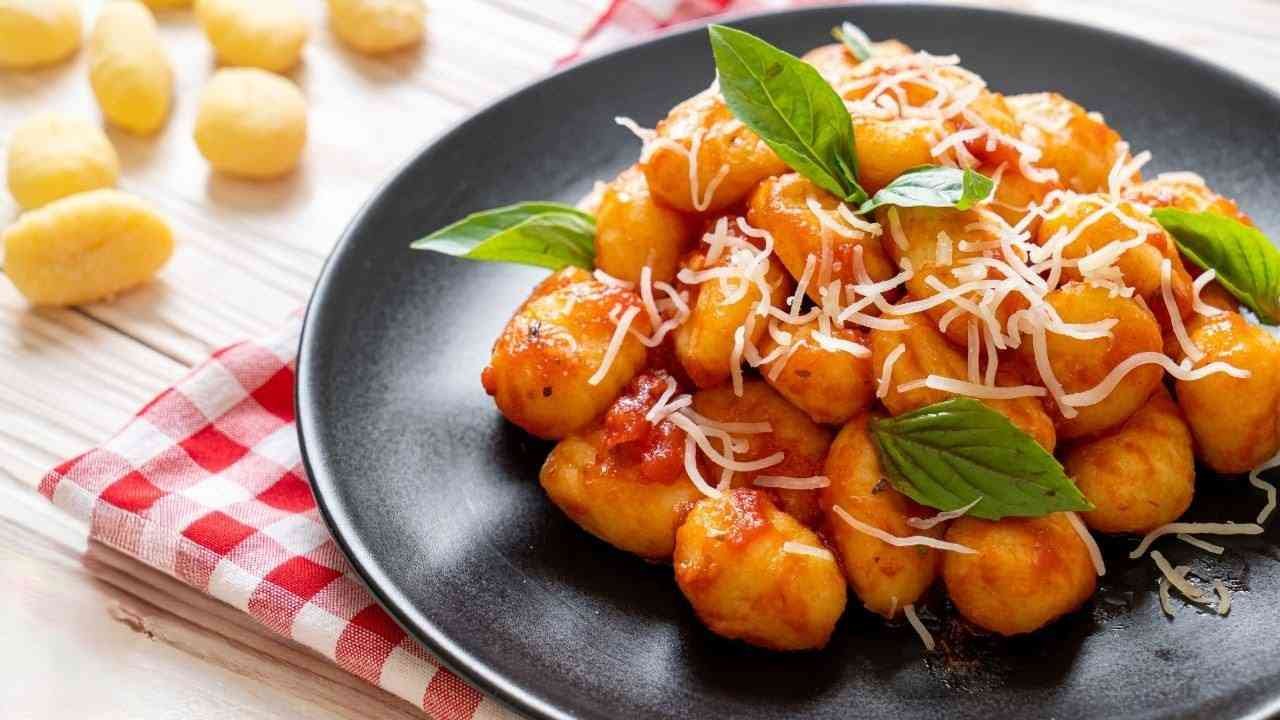 HelloFresh Gnocchi with Peas, Zucchini, and Parmesan - Pasta